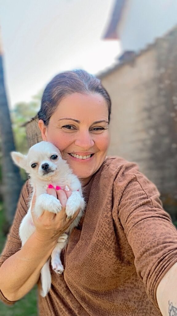Carla - Fundadora do Canil Benvenutti especializada em chihuahua (4)